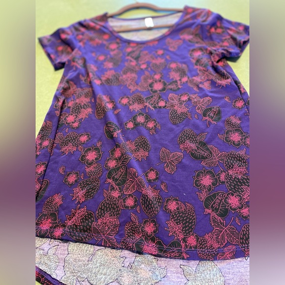 Lularoe Top - Picture 3 of 3